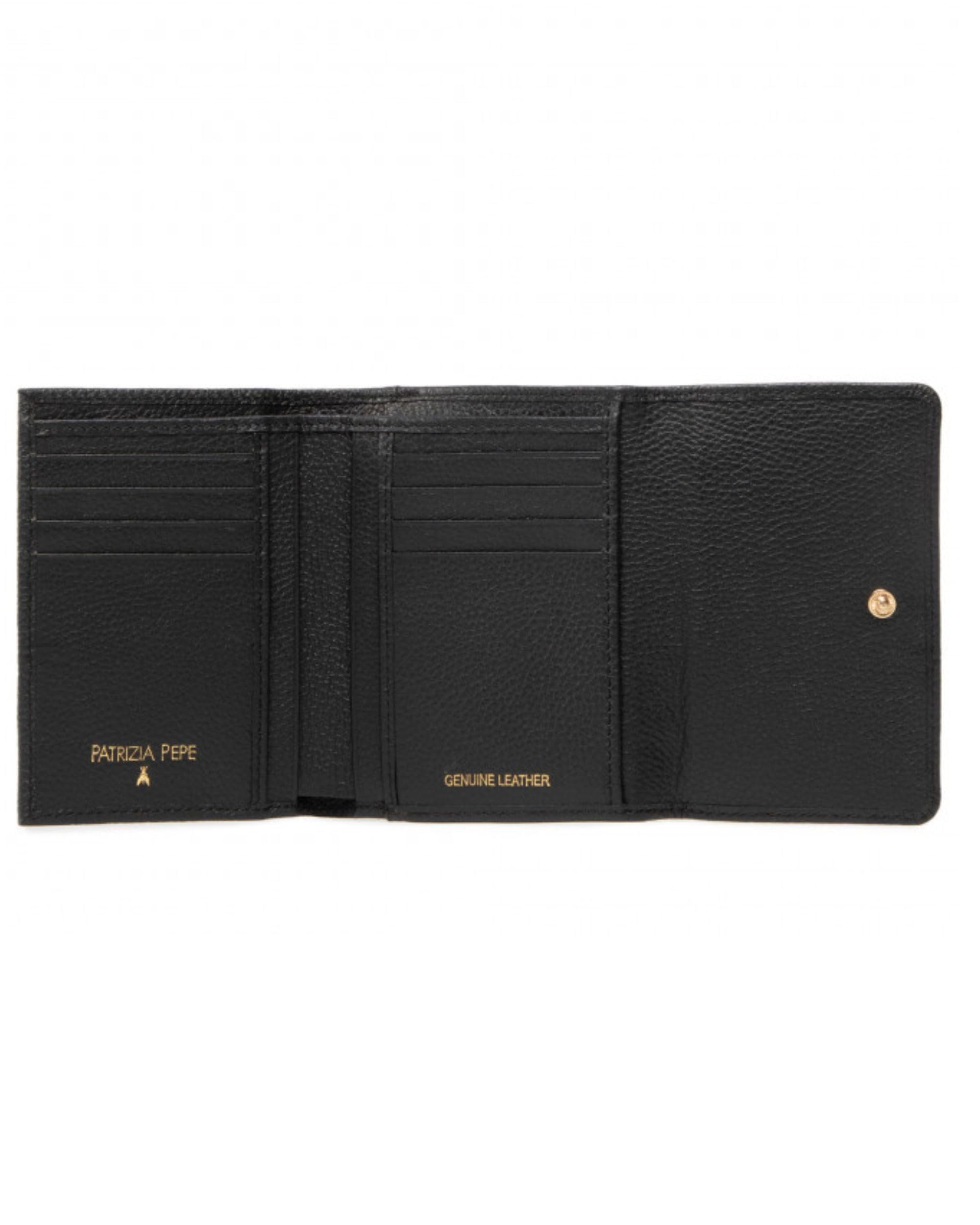 PATRIZIA PEPE - Portafoglio medio con bottone in pelle martellata NERO