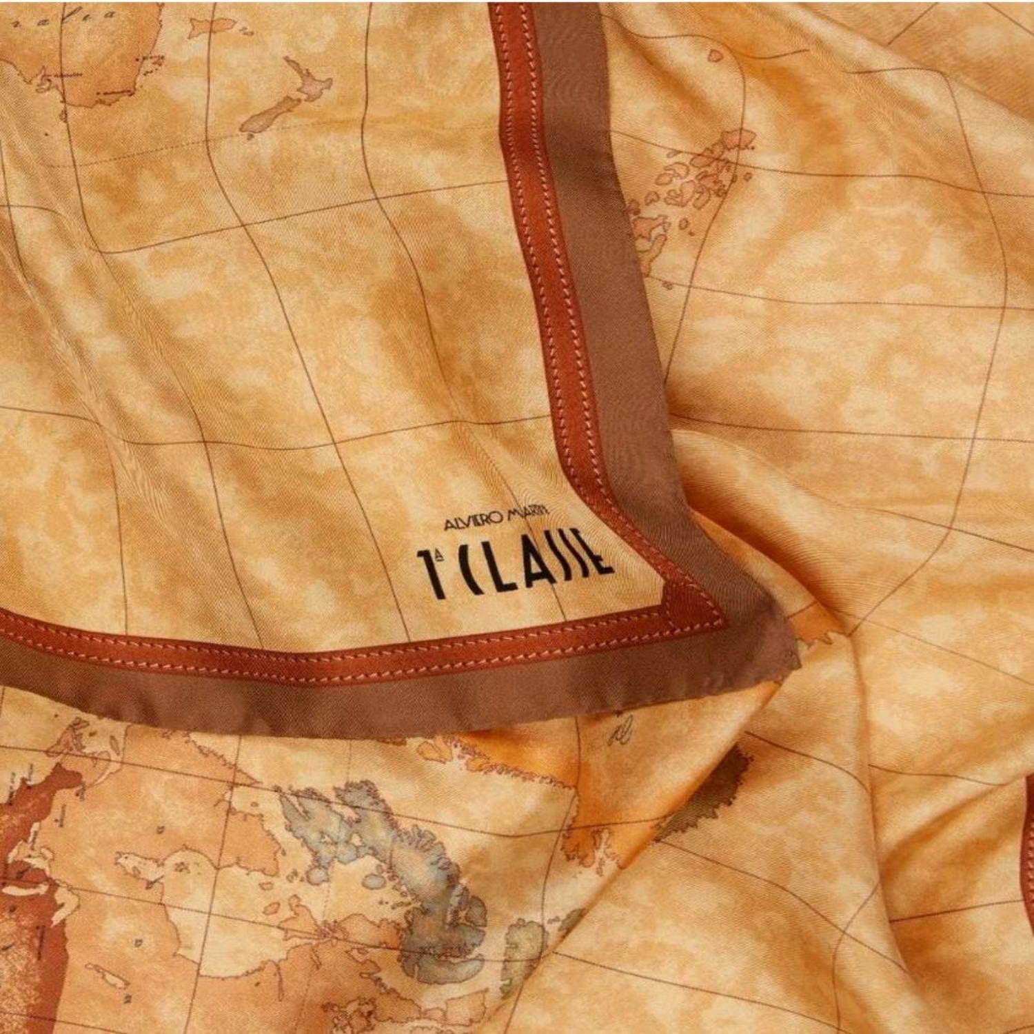 Alviero Martini - Foulard in seta Geo Classic 70x70, Marrone