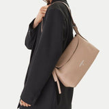 Patrizia Pepe - Borsa media a tracolla never complete in pelle martellata, Beige