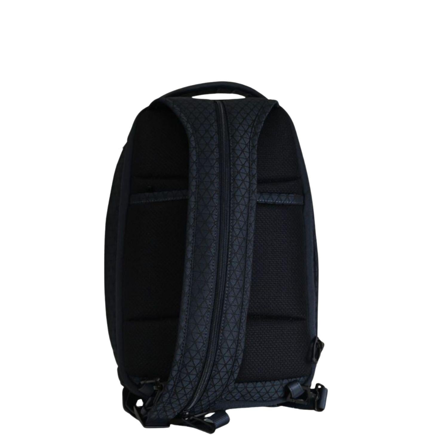 Piquadro - Zaino monospalla in tessuto riciclato, Blu