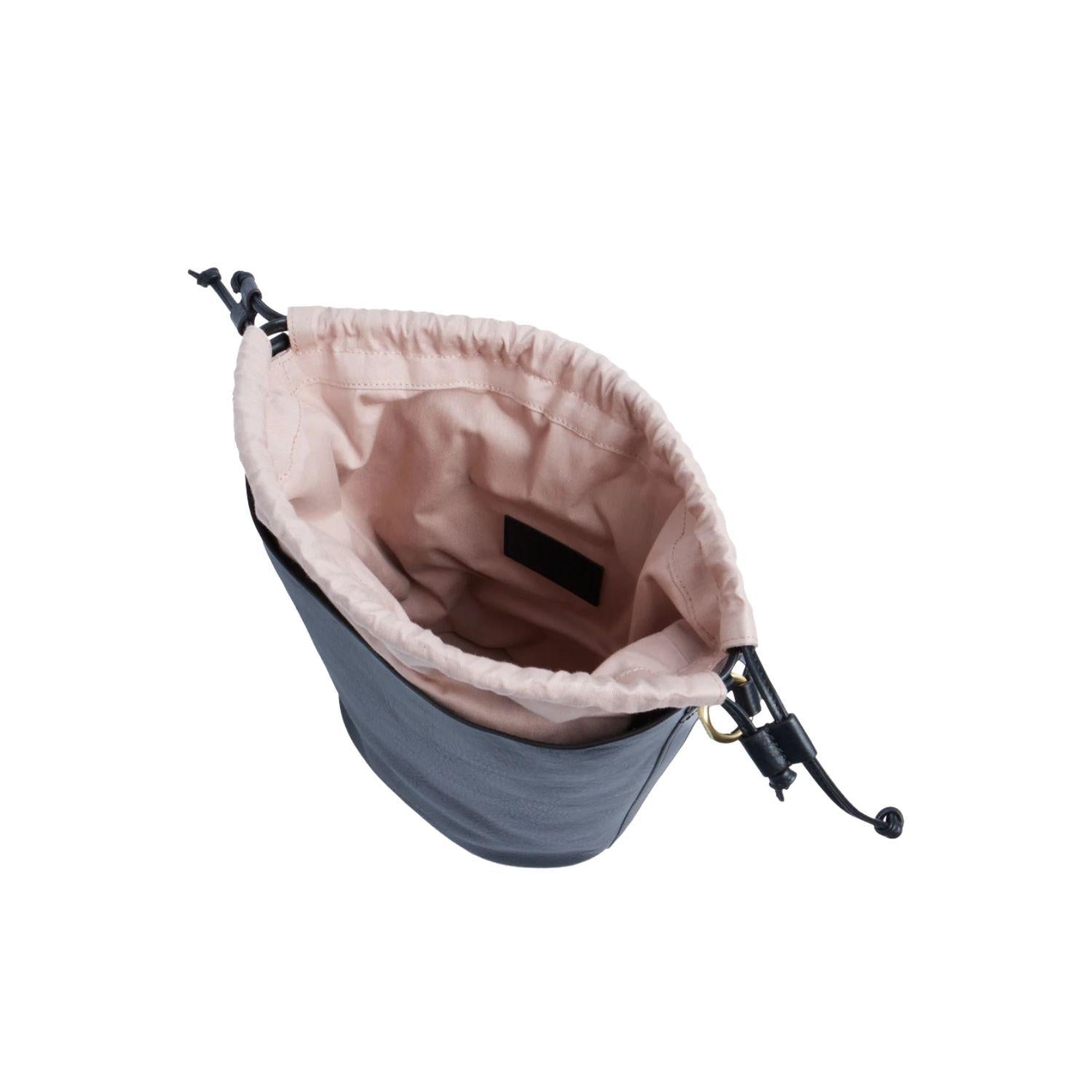 The bridge - Borsa a secchiello in pelle con chiusura a coulisse, Nero