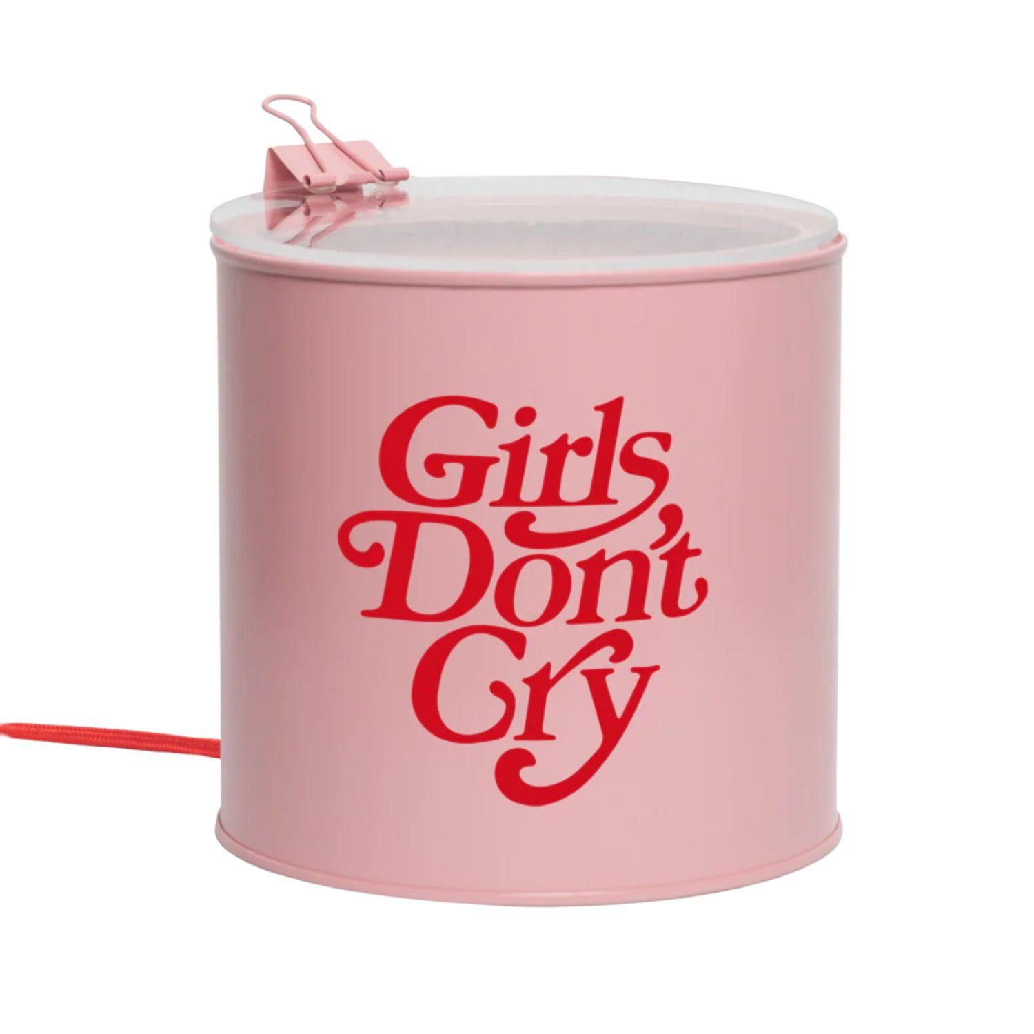 Lampada latta ammaccata Girls don't Cry Rosa