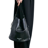 Patrizia Pepe - Borsa a secchiello Never Complete in pelle martellata, Nero