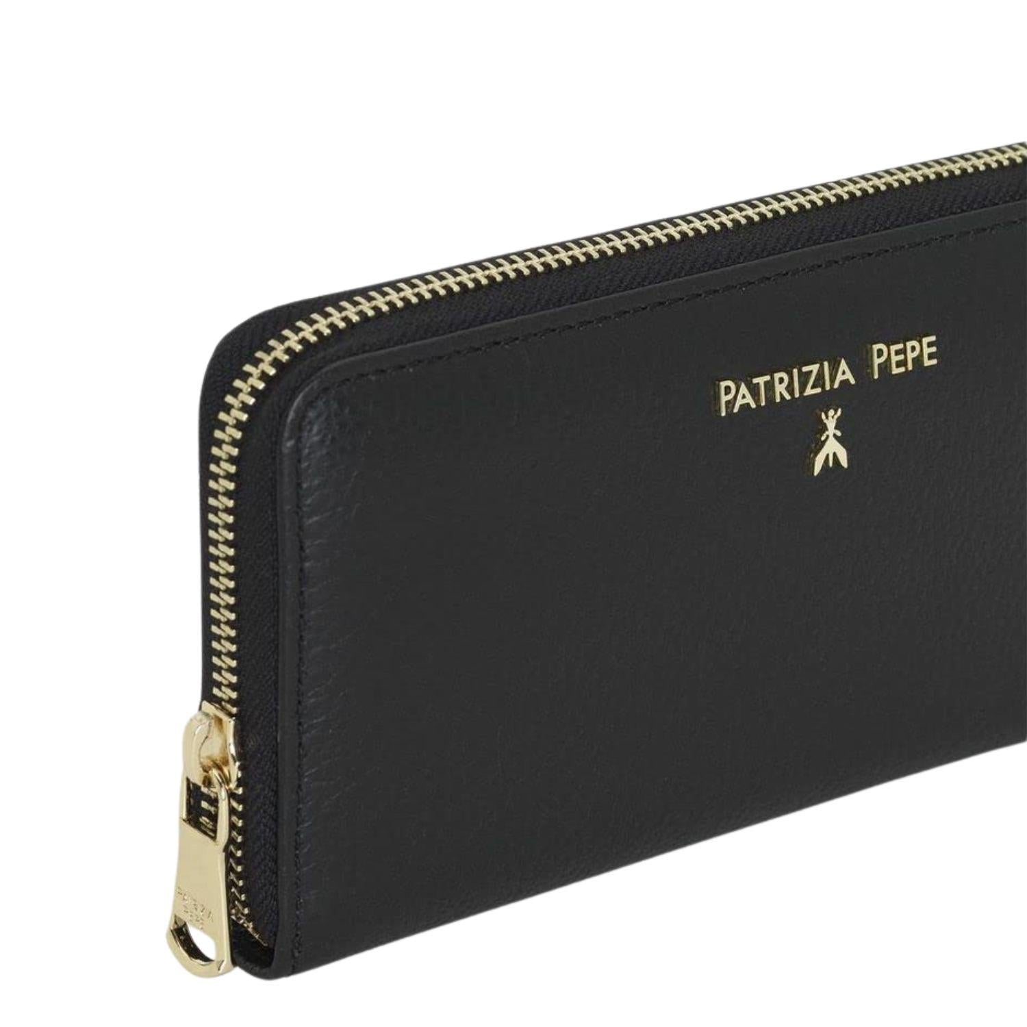 PATRIZIA PEPE - Portafoglio grande con zip in pelle liscia Nero