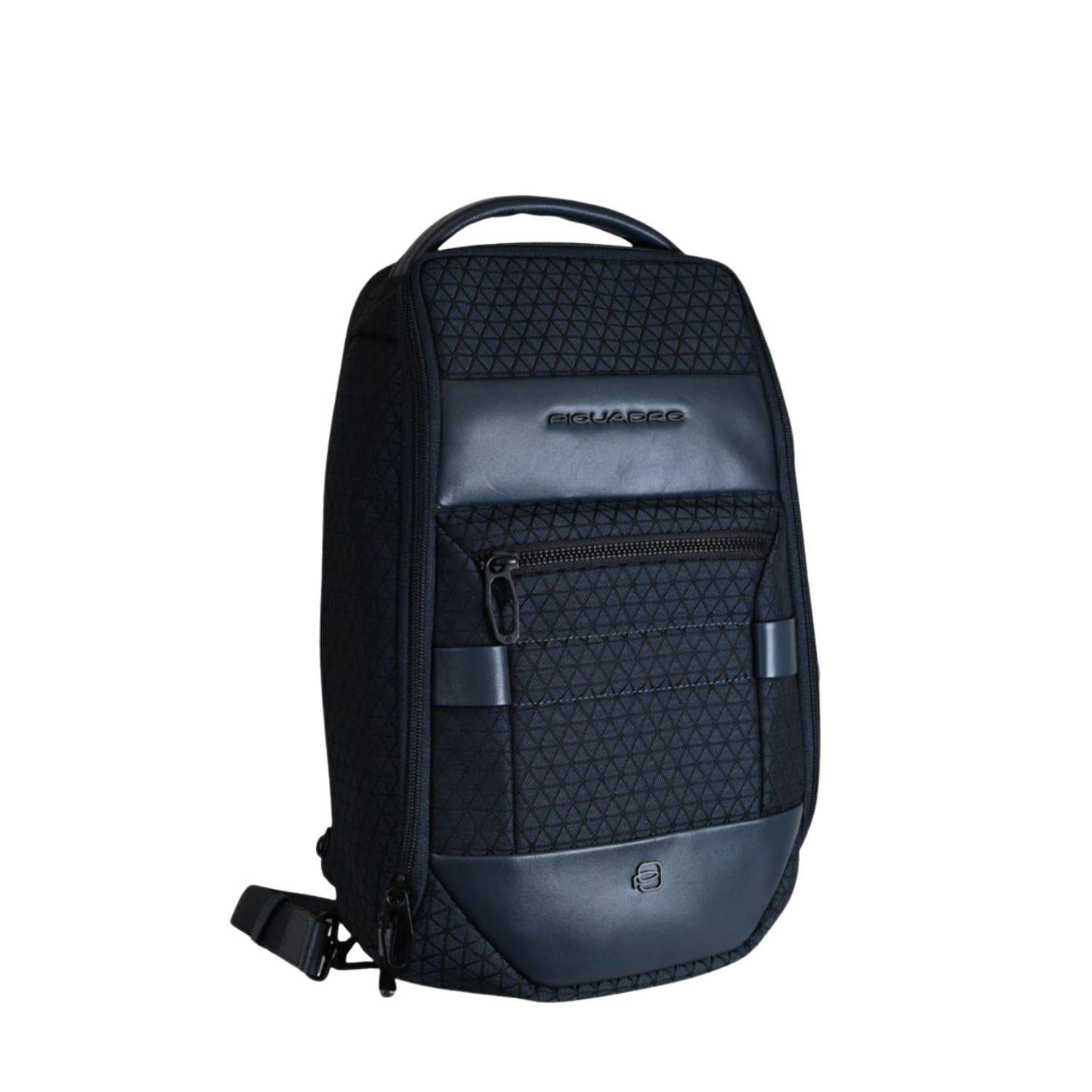 Piquadro - Zaino monospalla in tessuto riciclato, Blu