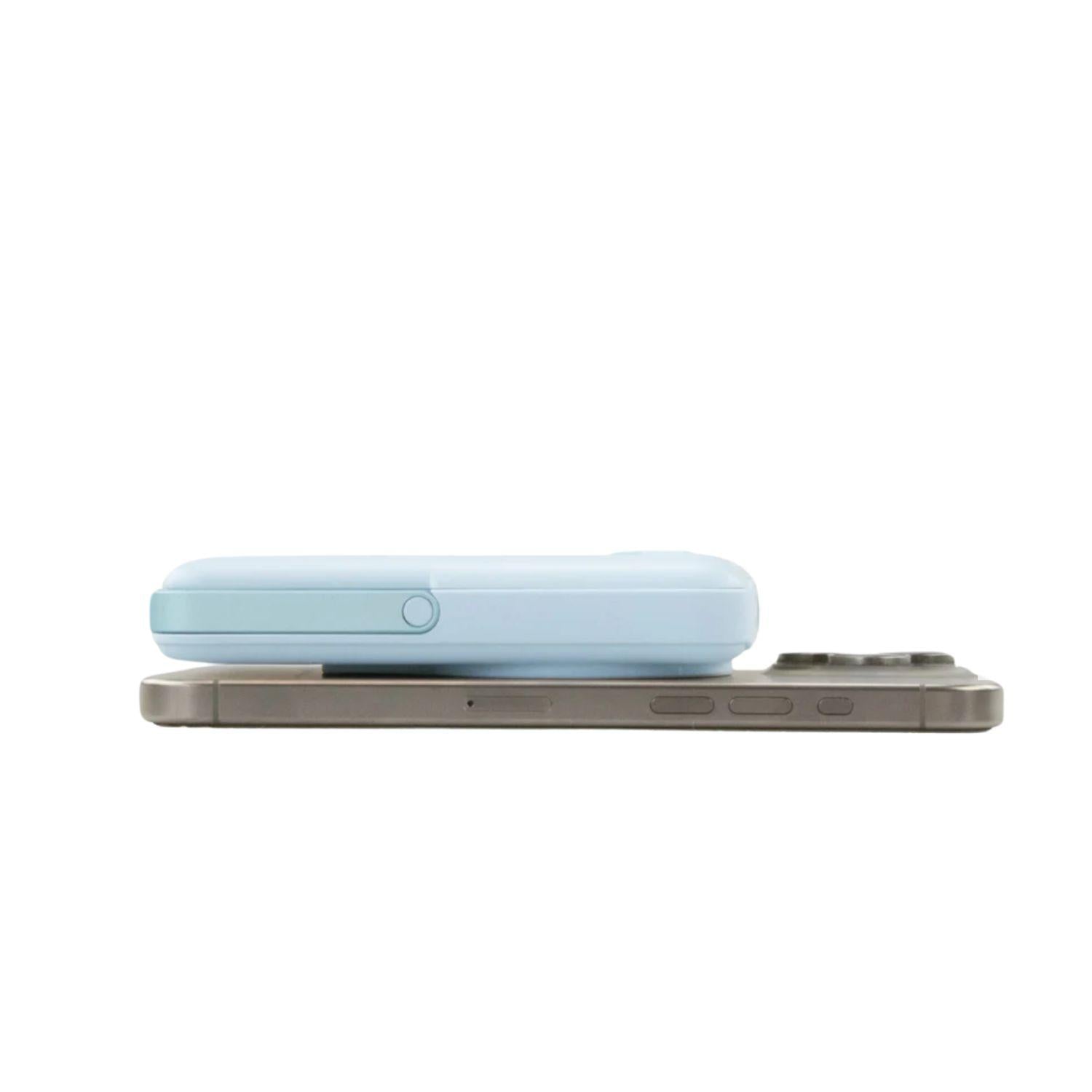 Garzini - Magsafe powerbank con cavi lightning USB-C e Micro-USB, Azzurro